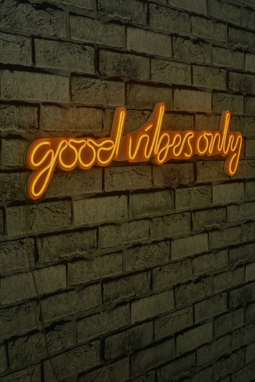 Decoratiune luminoasa LED, Good Vibes Only, Benzi flexibile de neon, DC 12 V, Galben